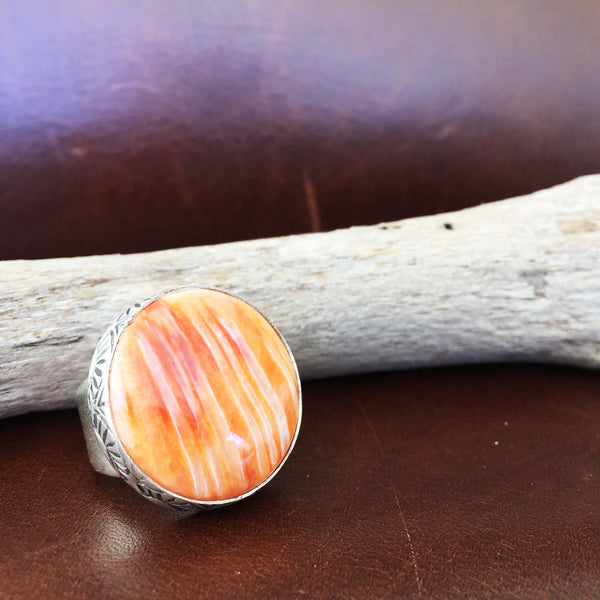 Statement Piece Sterling Single Stoned Orange Spiny Oyster Circle Ring Size 7