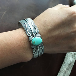 Beautiful Feather Sterling Light Tiffany Green Campitos Turquoise Bracelet